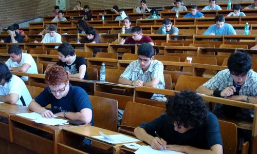scandal la examenul de admitere la medicina zeci de candidati respinsi contesta subiectele 219039 jpeg