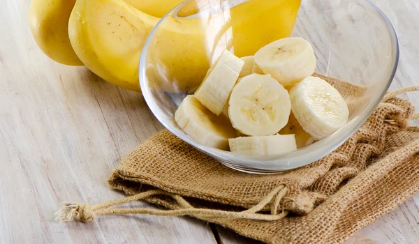 Cate banane ar trebui sa mananci zilnic  Sursa foto shutterstock 153644090 jpg