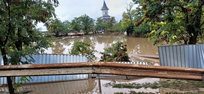 Inundații la Cudalbi Foto Alin Coșeru 