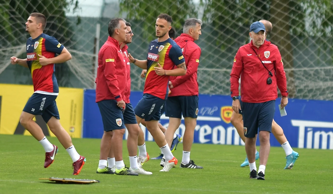 Edi Iordănescu rămâne la națională până la finele preliminariile EURO2024 (FOTO: Sportpictures)