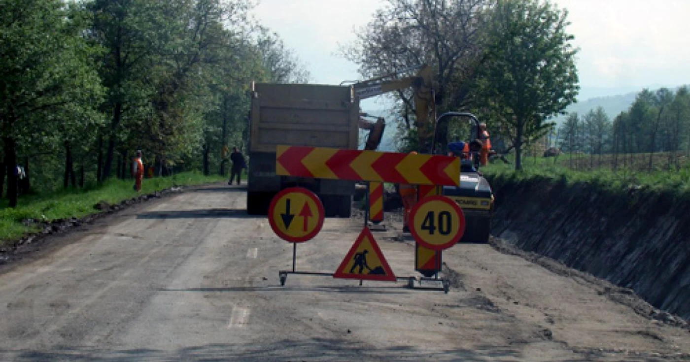 Drumuri judeţene pregătite de modernizare. Foto arhivă