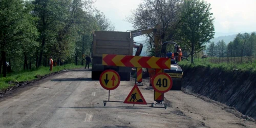Drumuri judeţene pregătite de modernizare. Foto arhivă
