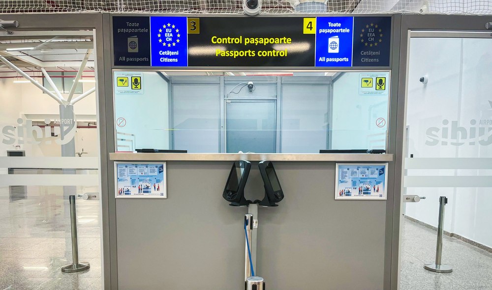 Primul aeroport din România pe care devine operaţional Sistemul de Intrare/ Ieşire (EES) la controlul de frontieră