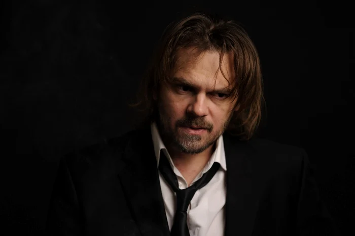 Florin Piersic Jr. va juca în această seară în faţa buzoienilor
