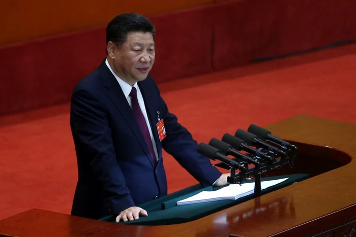 Preşedintele chinez Xi Jinping rostind un discurs la Al XIX-lea Congres al Partidului Comunist Chinez FOTO EPA-EFE/ Wu Hong