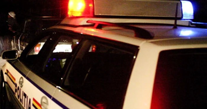 Poliţiştii au întocmit dosar penal