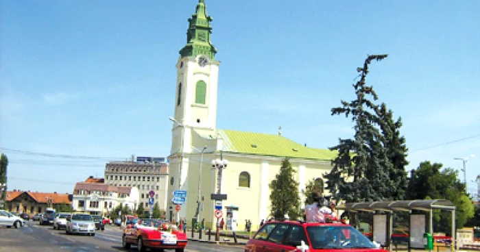 Oradea: Cresc taxele pentru nunţi şi fotografii