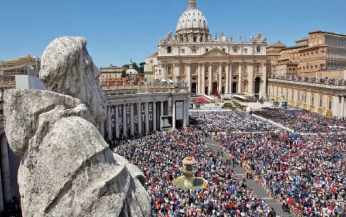 
    Vaticanul, implicat în noi scandaluriFoto Adevarul  