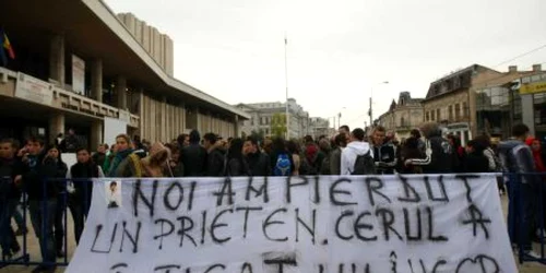 Tinerii sunt devastaţi după moartea lui Andrei Goreci