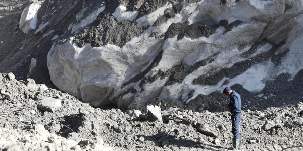  Operaţiuni de căutare şi salvare după viitura din Himalaya care a distrus un baraj şi a măturat muncitorii de pe un şantier FOTO EPA-EFE  