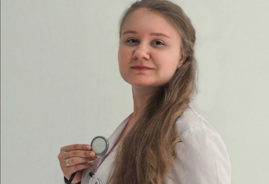 Mama laborantei rusе moarte în circumstanțe neclare contestă versiunea oficială. OMS cere explicații din partea Rusiei cu privire la „a doua victimă a ciumei”