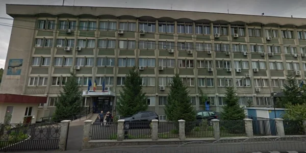 Sediul IPJ_Vâlcea - Inspectoratul Judeţean de Poliţie Vâlcea Foto Adevărul