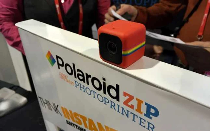 Polaroid Cube