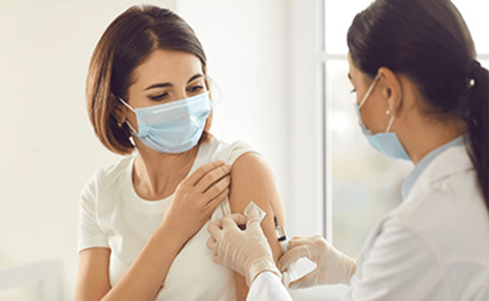 Ieşenii se pot vaccina antigripal în farmacii. Tot ceea ce trebuie să ştiți despre acest program