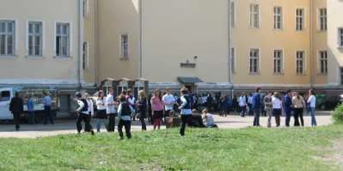 Bistriţa: Elevii iau alocaţie şi după 18 ani