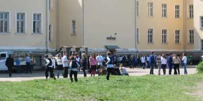 Bistriţa: Elevii iau alocaţie şi după 18 ani