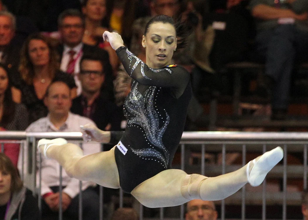 
    Cătălina Ponor  