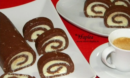 rulada de biscuiti cu crema de unt poza final jpeg