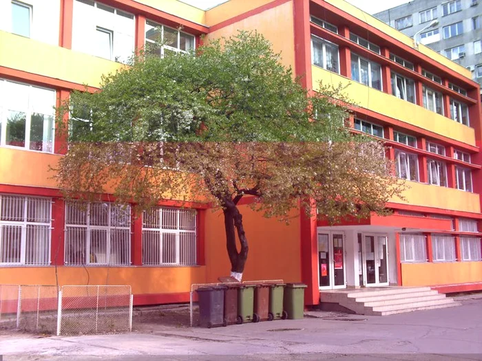 Elevii Colegiului Grigore Moisil din Capitală care au fost răniți sunt în clasa a VI-a