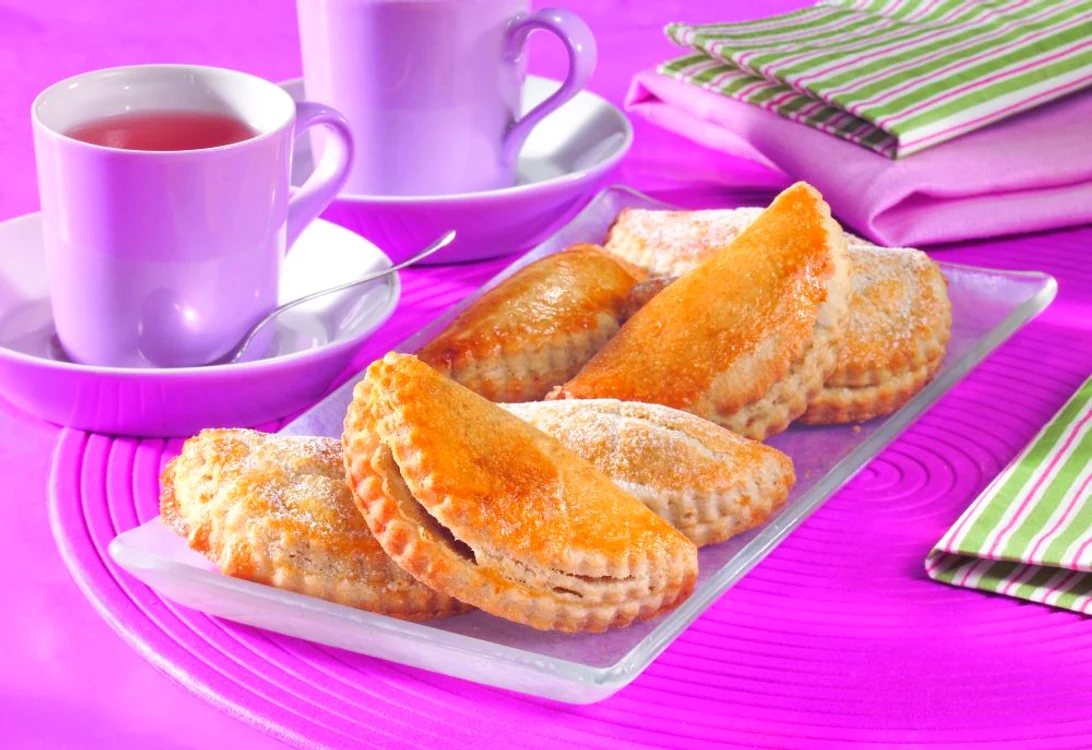 pateuri cu ciocolata si frisca jpeg