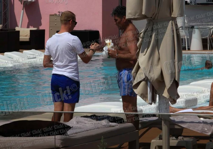 Marcel Toader la piscină (Foto: Brigada Diverse)