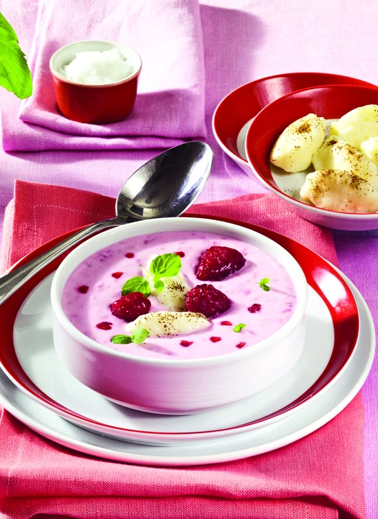 
    Zmeură cu găluște de brânză                  