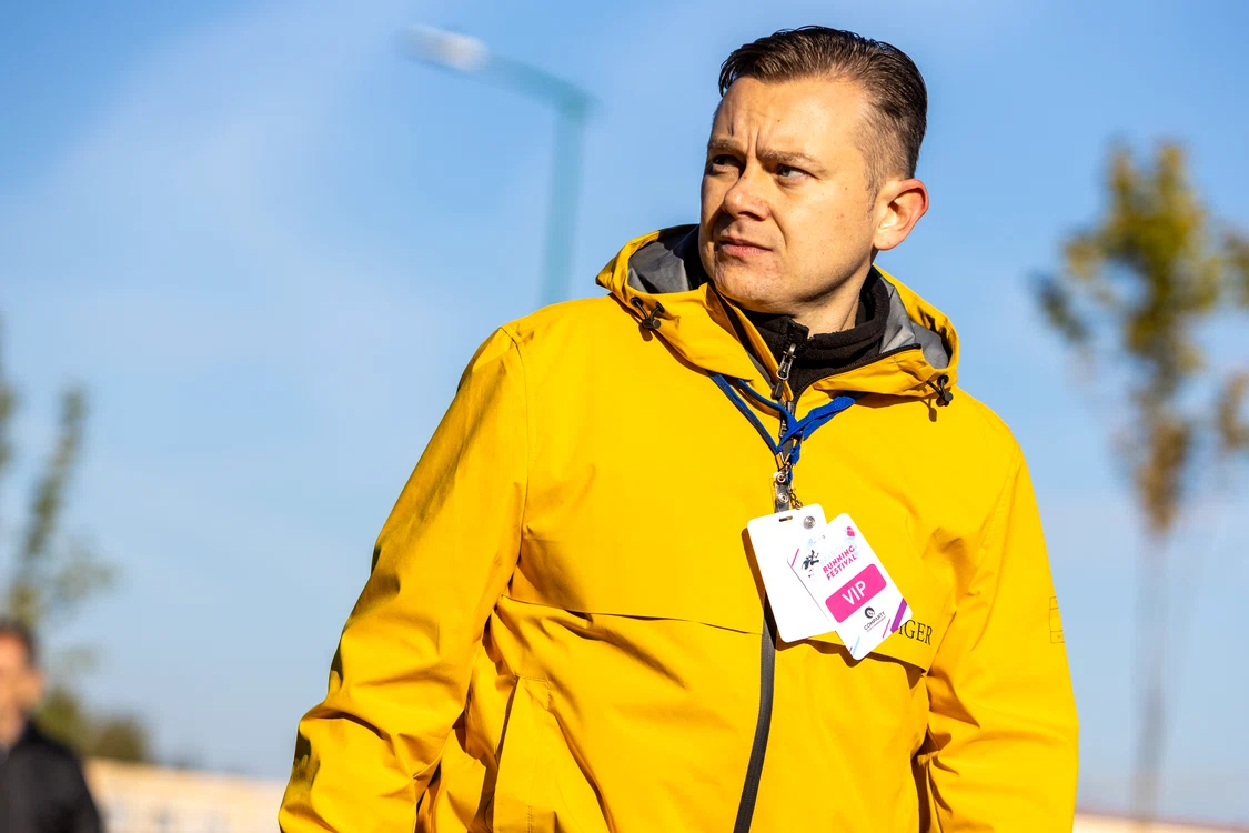 Daniel Santa, cu ochii pe concurenți   FOTO Colecția personală
