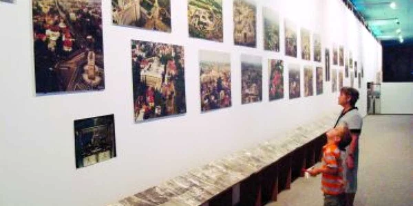 Bucureşti: Bucureştiul văzut de sus, într-o fotografie de 11 metri