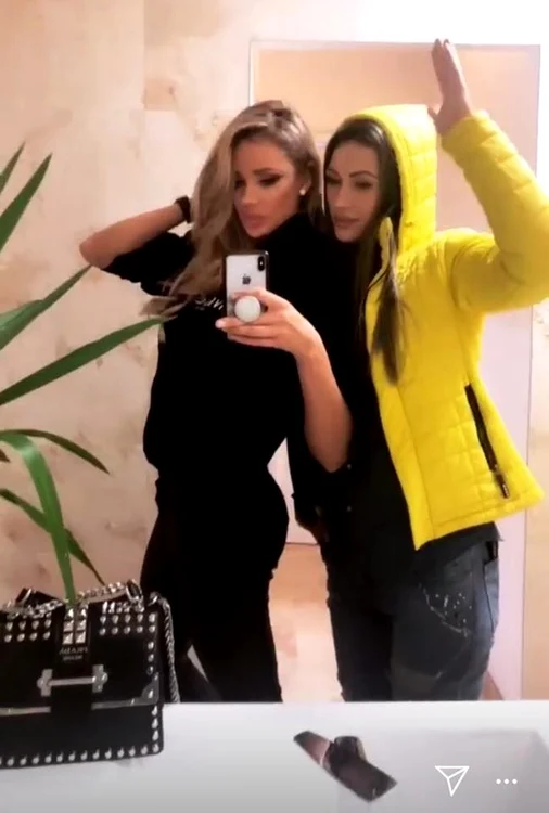 Bianca și Oana au făcut o vizită în cabinetul doctorului Doboș, înainte de plecarea în Asia