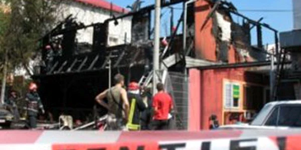 VIDEO  Restaurant din Capitală, ars până la temelii (FOTOGALERIE)