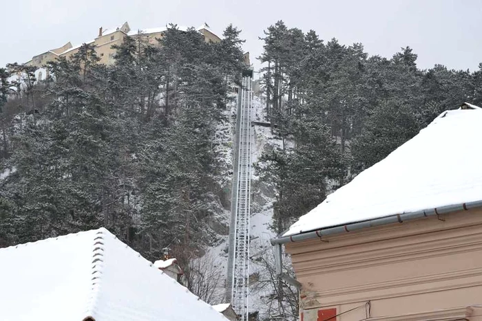 Lucrările la cremaliră sunt pe ultima sută de metri. FOTO Simona Suciu