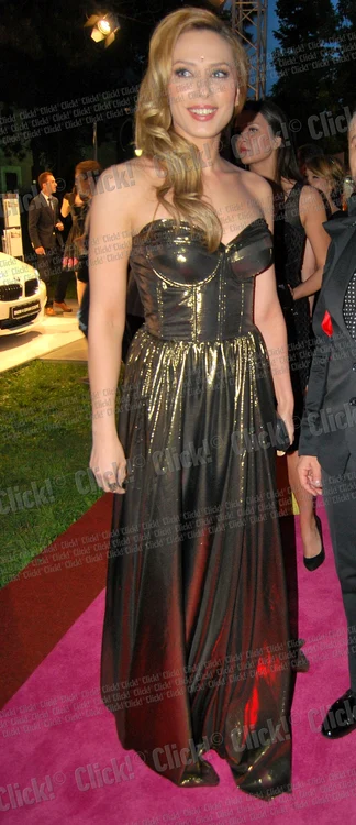 Iulia Vântur a purtat în frunte o bijuterie specifică femeilor din India