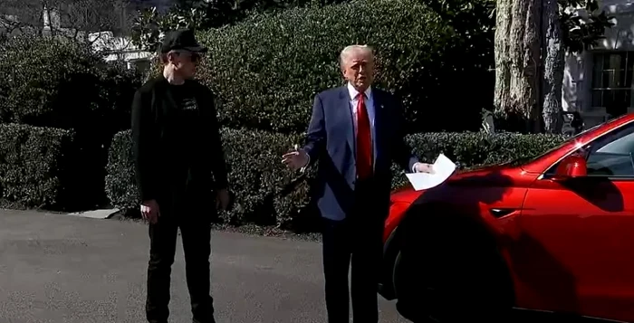 donald trump tesla, captura video jpg