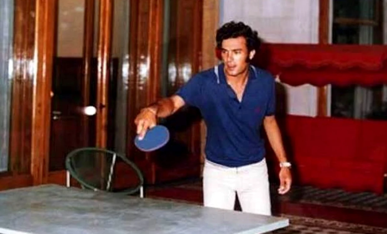 Nicu Ceauşescu, jucând tenis de masă FOTO Wikipedia