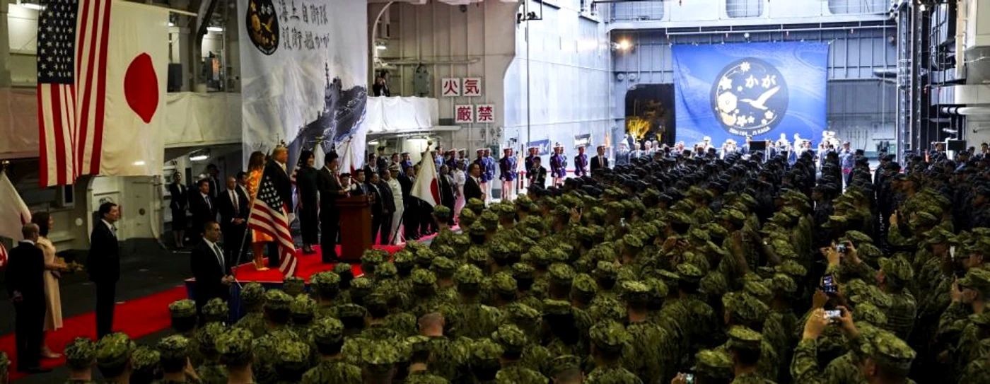 Donald Trump si Shinzo Abe la baza navala Yokosuka FOTO EPA-EFE
