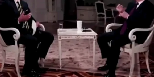 Putin și-a scos ceasul în timpul interviului cu Tucker Carlson FOTO Captură Video