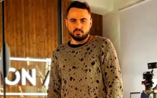 Emi sau Emanuel Popescu pe numele lui din buletin, unul dintre cei trei membri de la Noaptea Târziu, e super carismatic și plin de umor