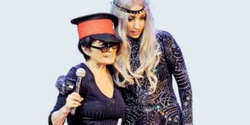 Lady Gaga şi Yoko Ono