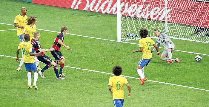 Minutul 69.  Schuerlle marchează  şi el, ducând  scorul la 0-6