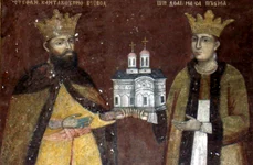 Domnul Ștefan Cantacuzino și soția lui Păuna. Tablou votiv în pridvorul bisericii vechi de piatră de la Mănăstirea Dintr-un Lemn (© Cristian-Mihail Miehs / Wikimedia Commons)
