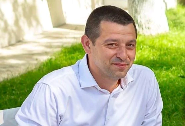  Deputatul PNL George Paladi a lovit intenționat masina soției FOTO: Arhivă personală.FB