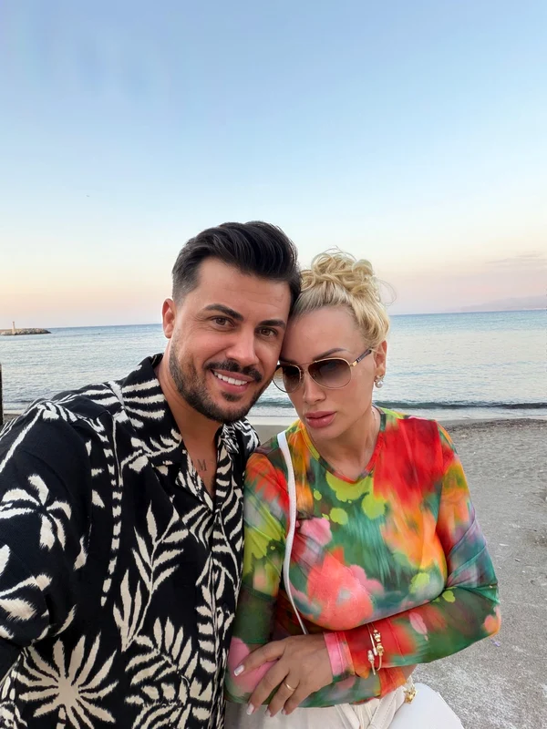 Simona Trașcă şi Marian Buzilă au plecat în luna de miere în Grecia foto: arhiva personală