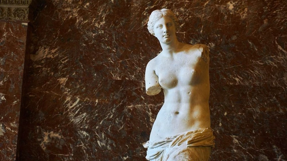 Cum a fost descoperită celebra statuie Venus din Milo. Controversele arheologilor: ce ținea zeița în mâinile care nu mai sunt