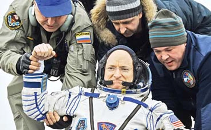 
    Astronautul Scott Kelly şi-a supus  organismul la un test incredibil  pentru a-i pregăti pe colegii lui  de călătoria către Marte din 2030 Foto: AP  