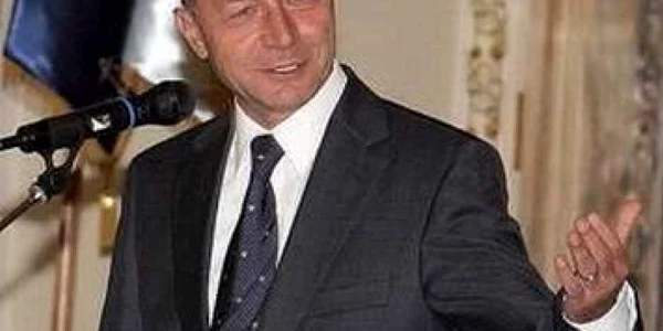 Băsescu despre schimbarea de la MTS: Este o remaniere pe fondul unei crize morale - Update