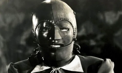 Cine a fost cu adevărat „omul cu masca de fier”? jpeg