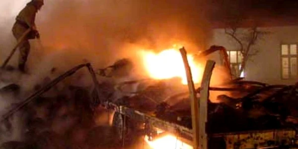 VIDEO Incendiul ameninţă Atena, grecii cer ajutorul Italiei şi Franţei