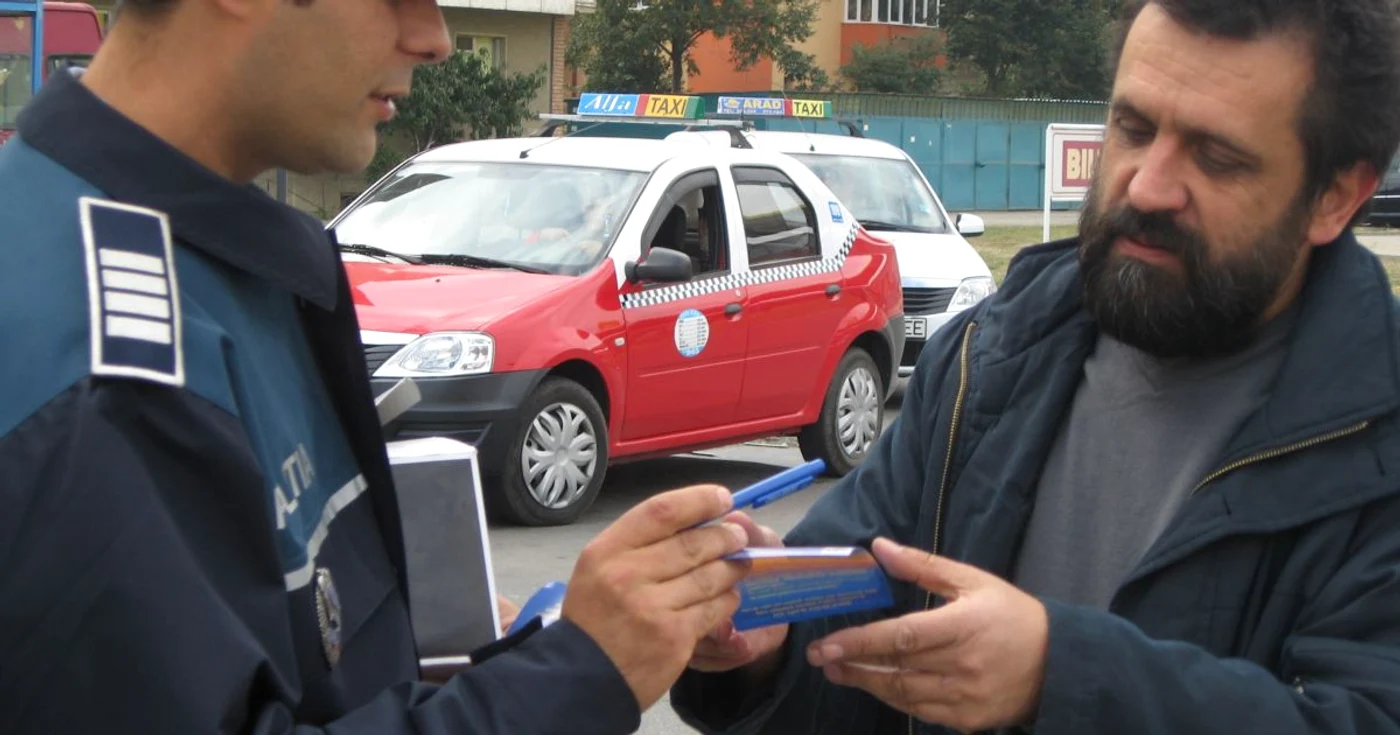 Polițiștii au oferit sfaturi și pliante arădenilor