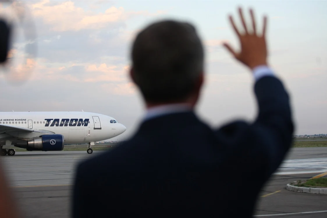 Consiliul de Administraţie al Tarom a luat, joi, primele decizii în noua sa componenţă