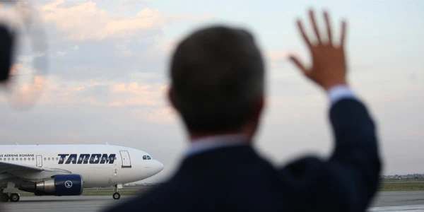 Avion Tarom FOTO Arhivă Adevărul
